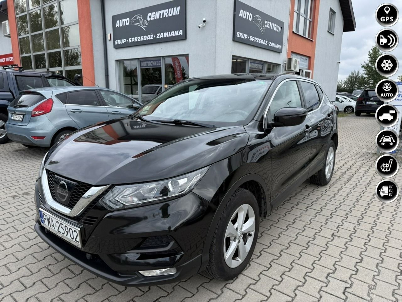 نیسان Qashqai 1.5 dCi Visia