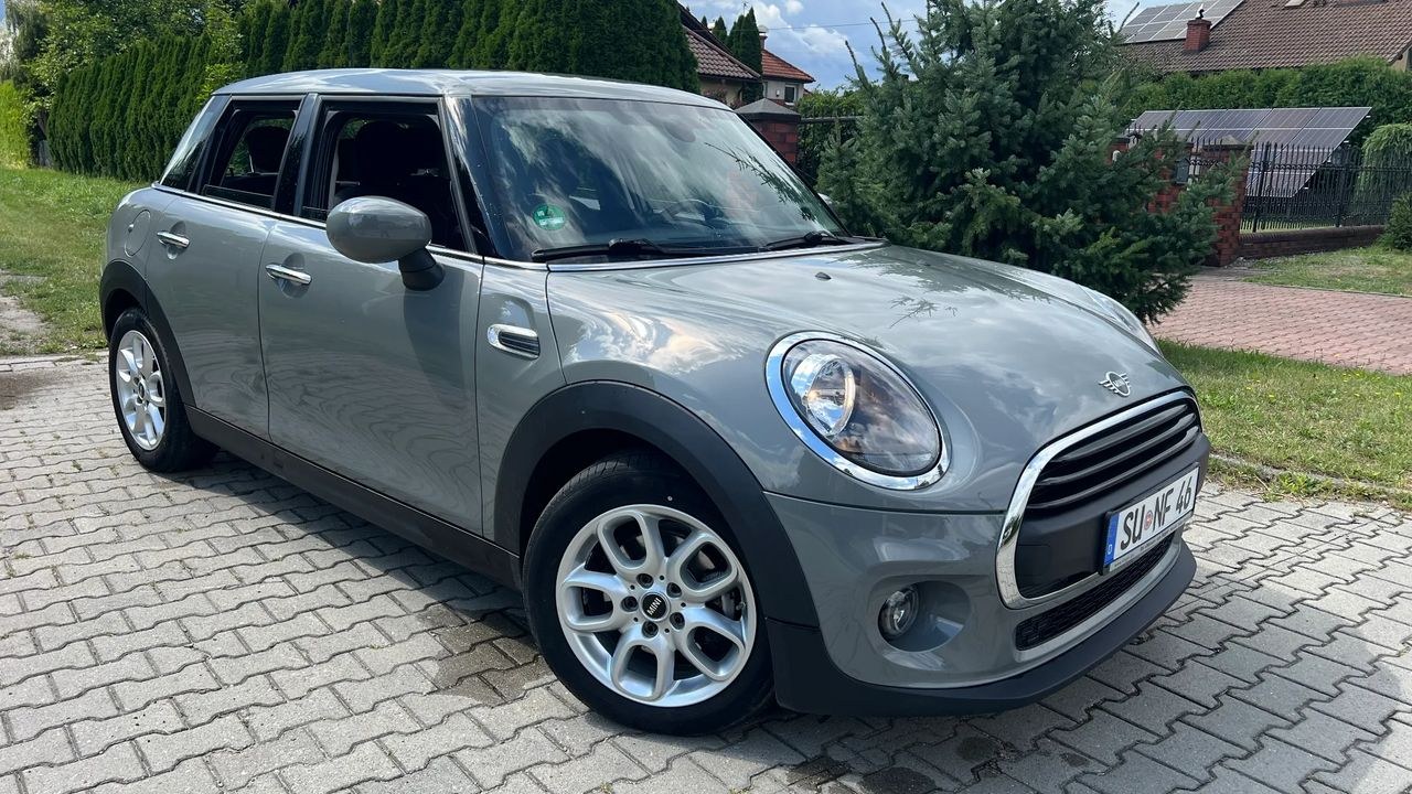 MINI ONE Essential Trim