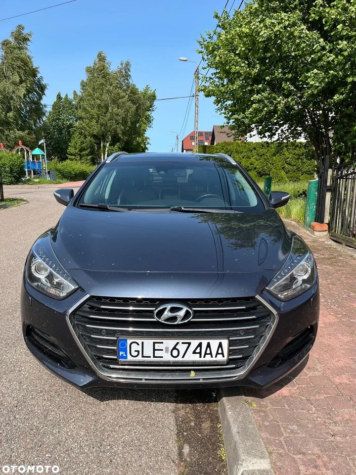 هیوندای i40 کمبی بلو 1.7 CRDi پریمیوم