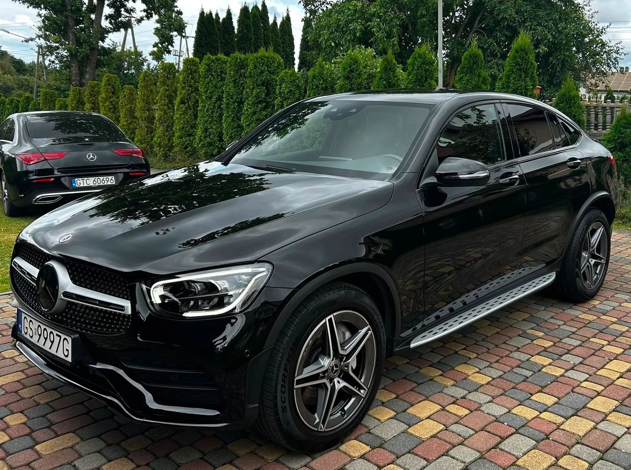 مرسدس بنز GLC 200 d 4-Matic بیزینس ادیشن