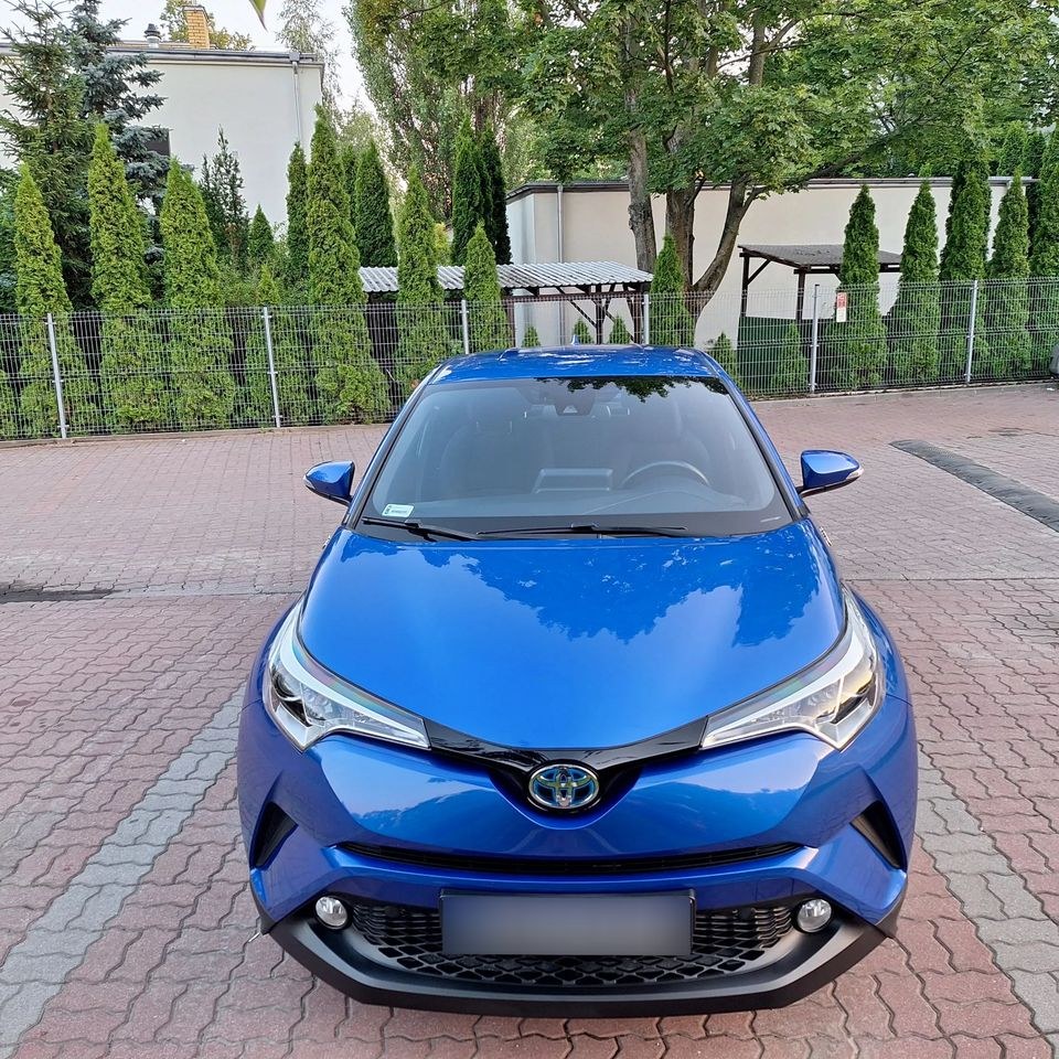 تویوتا C-HR 1.8 هیبرید پریمیوم