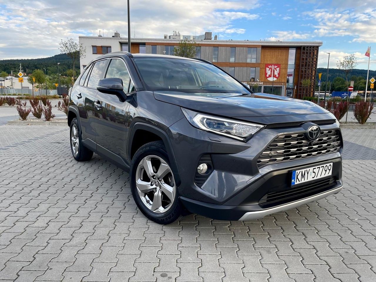 تویوتا RAV4