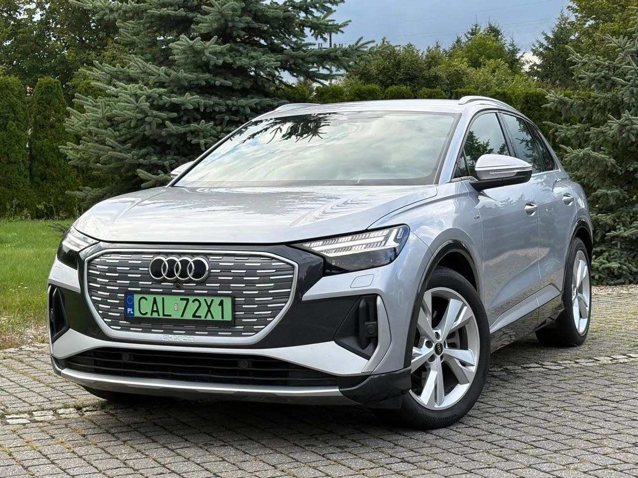 آئودی Q4 e-tron 40 77kWh S لاین