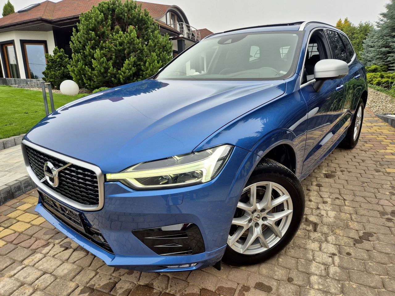 ولوو XC60 D4 AWD آر-دیزاین
