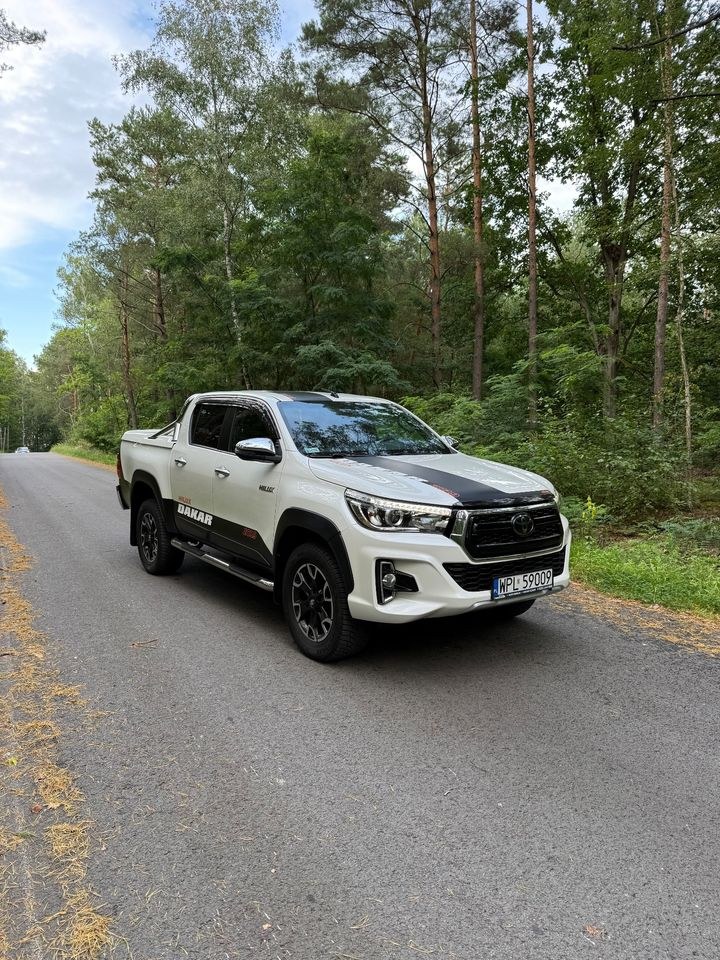 تویوتا هایلوکس 2.4 D-4D دبل کاب داکار 4x4