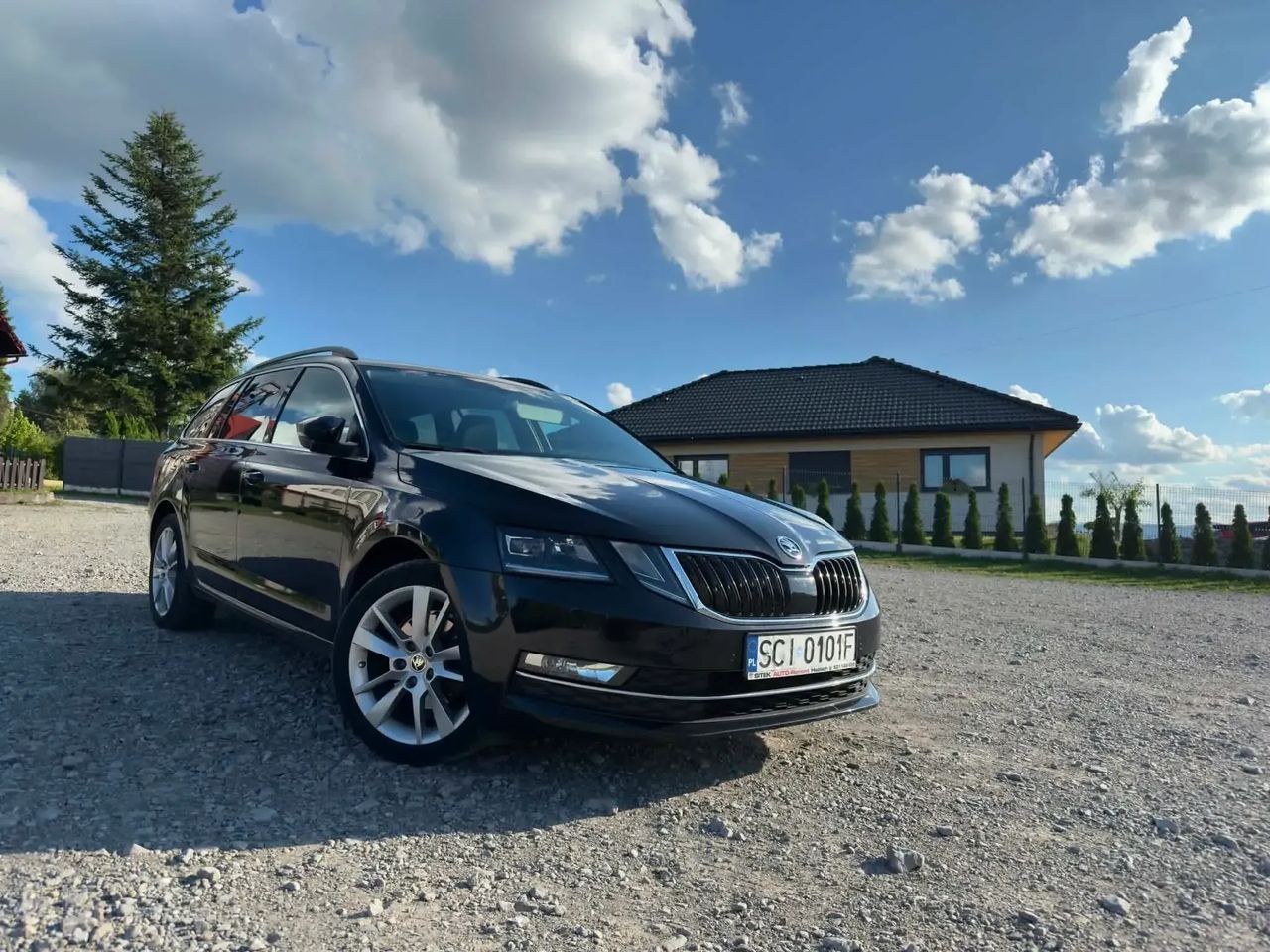 اشکودا اکتاویا 2.0 TDI SCR استایل