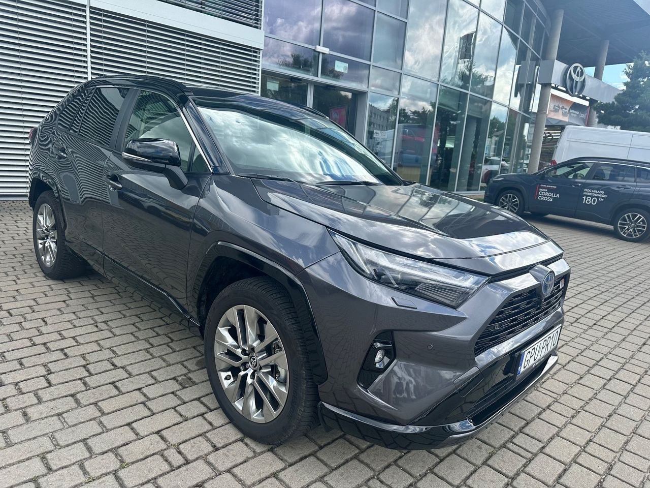 تویوتا RAV4