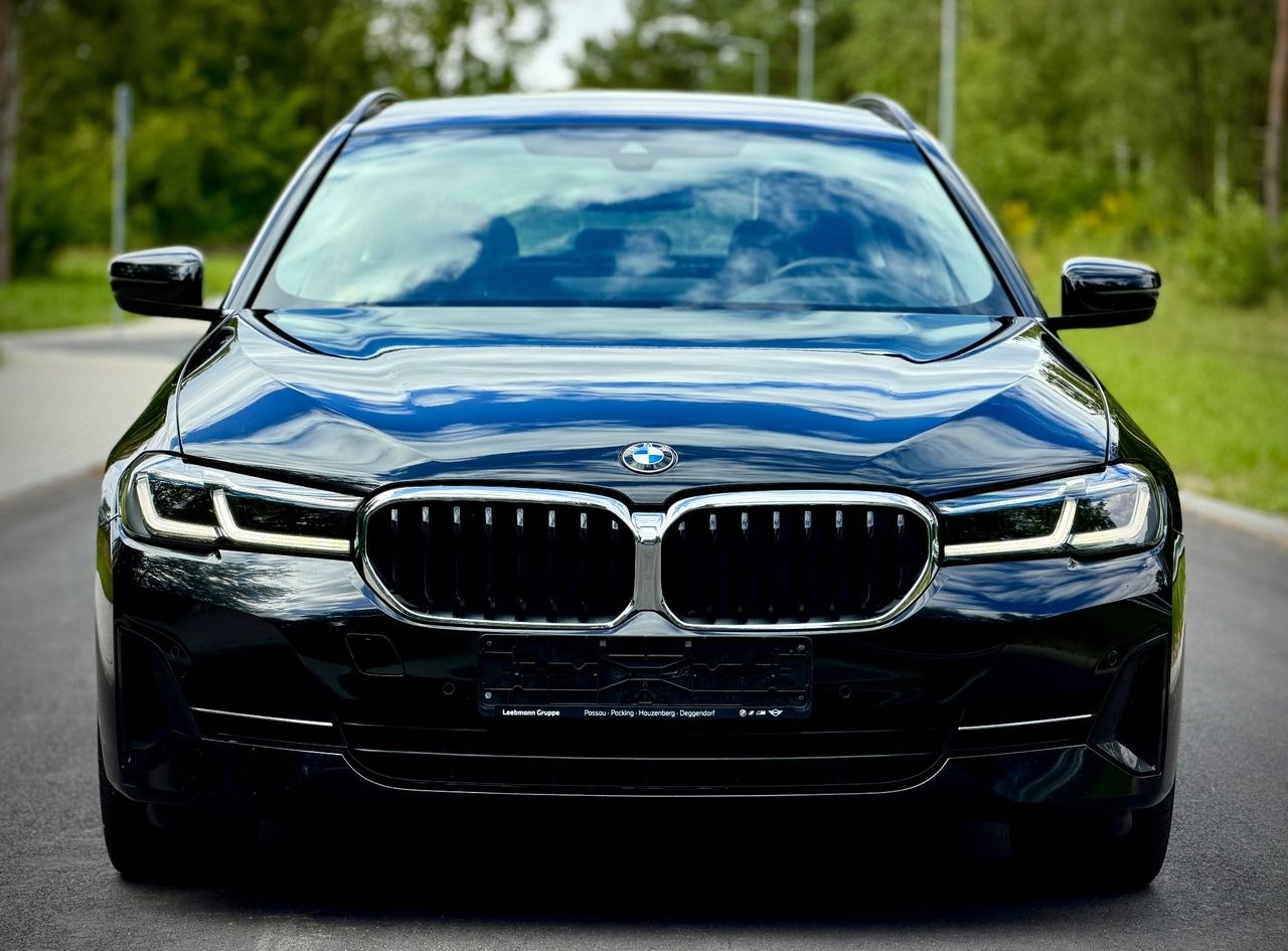 بی ام و سری 5 530d xDrive