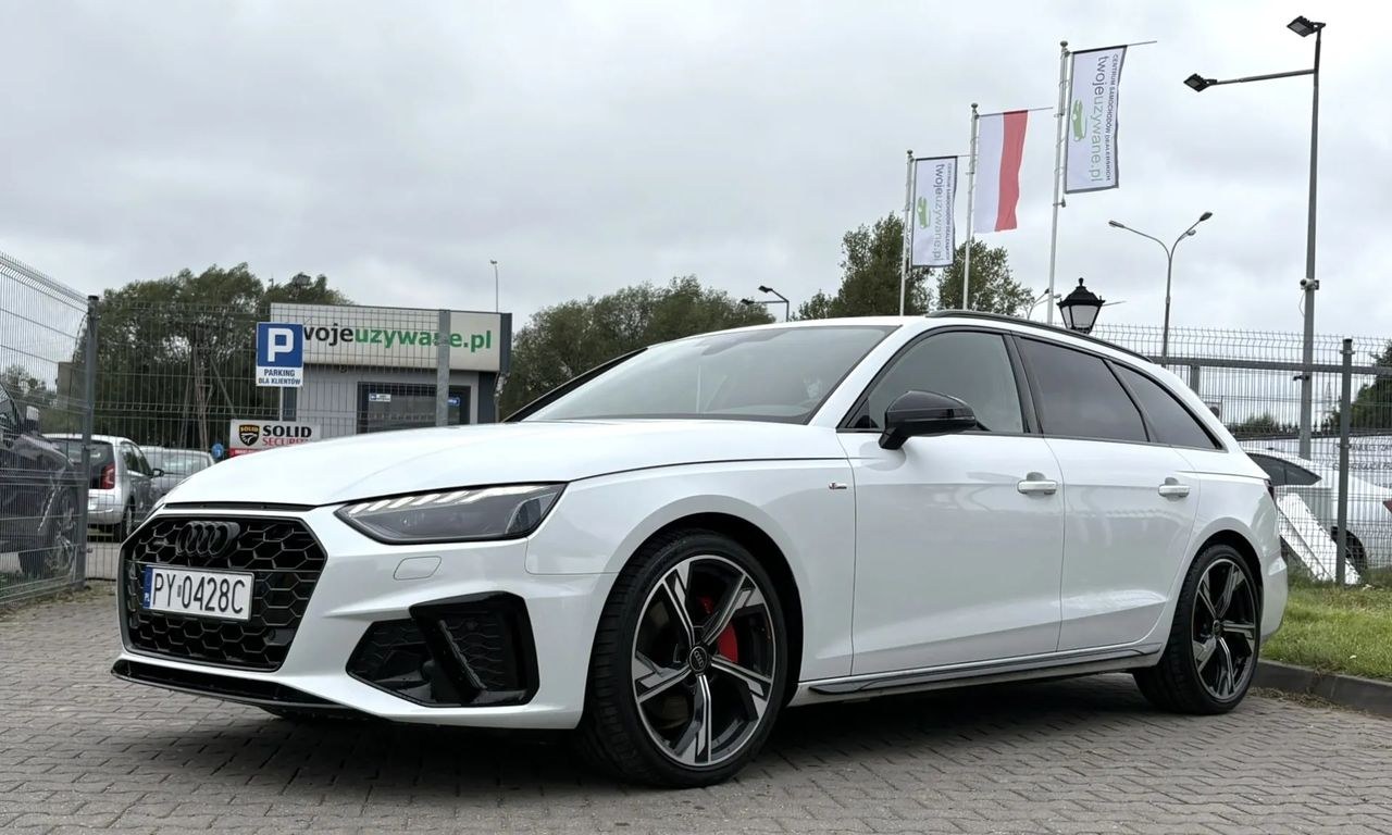 آئودی A4 Avant 40 TDI mHEV Quattro S Line S tronic