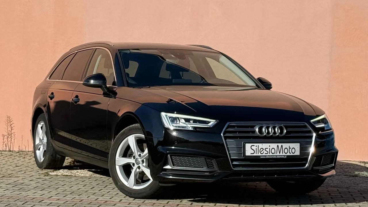 آئودی A4 آوانت 35 TFSI S tronic