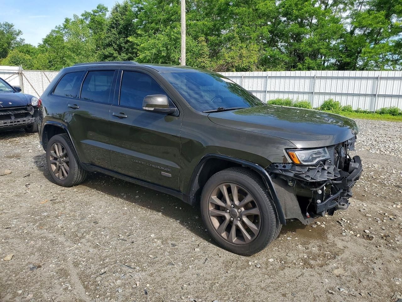 جیپ گرند چروکی 3.6 V6 پنتاستار 4WD اتوماتیک اورلند