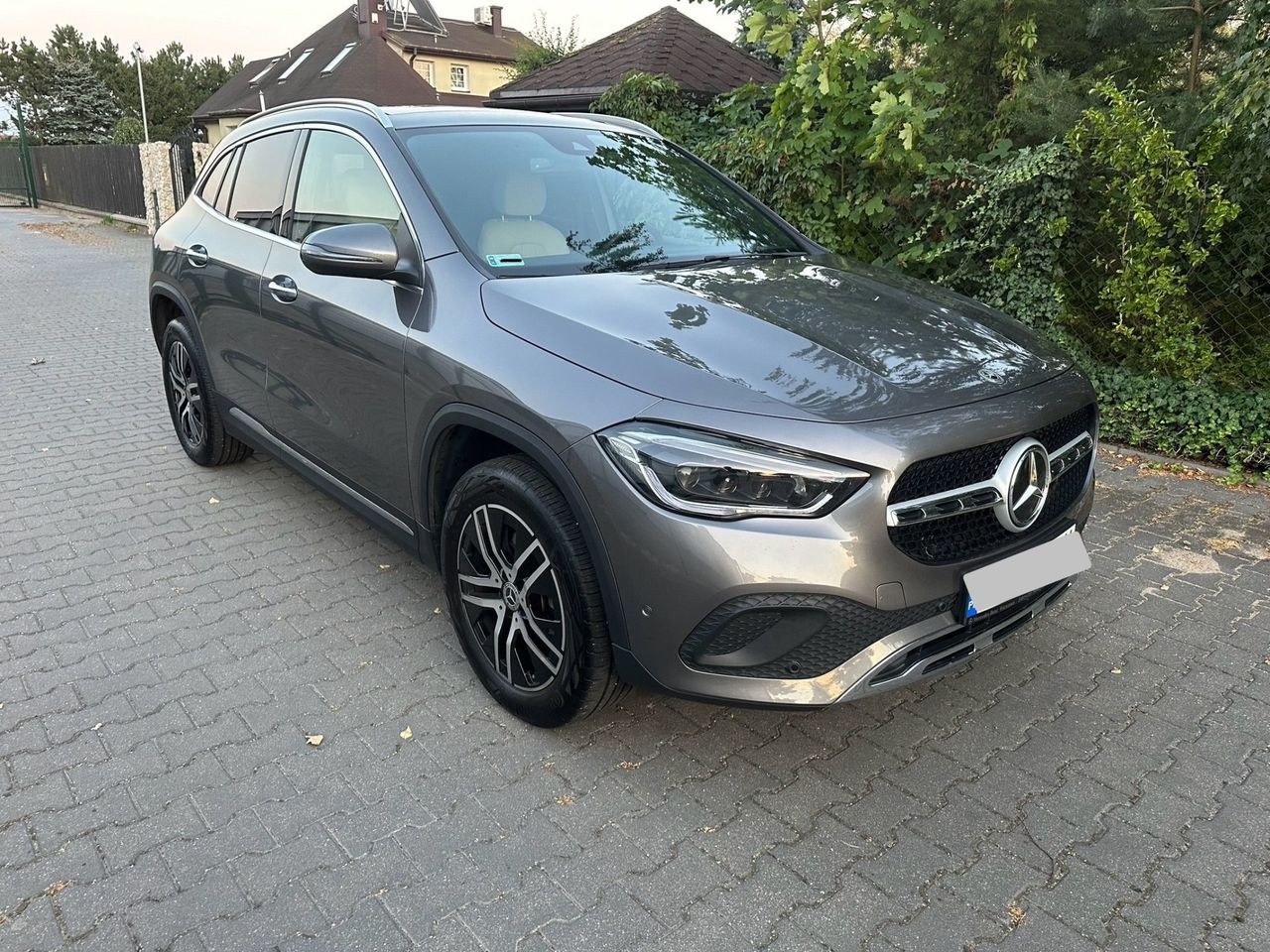 مرسدس بنز GLA 200 بیزینس ادیشن