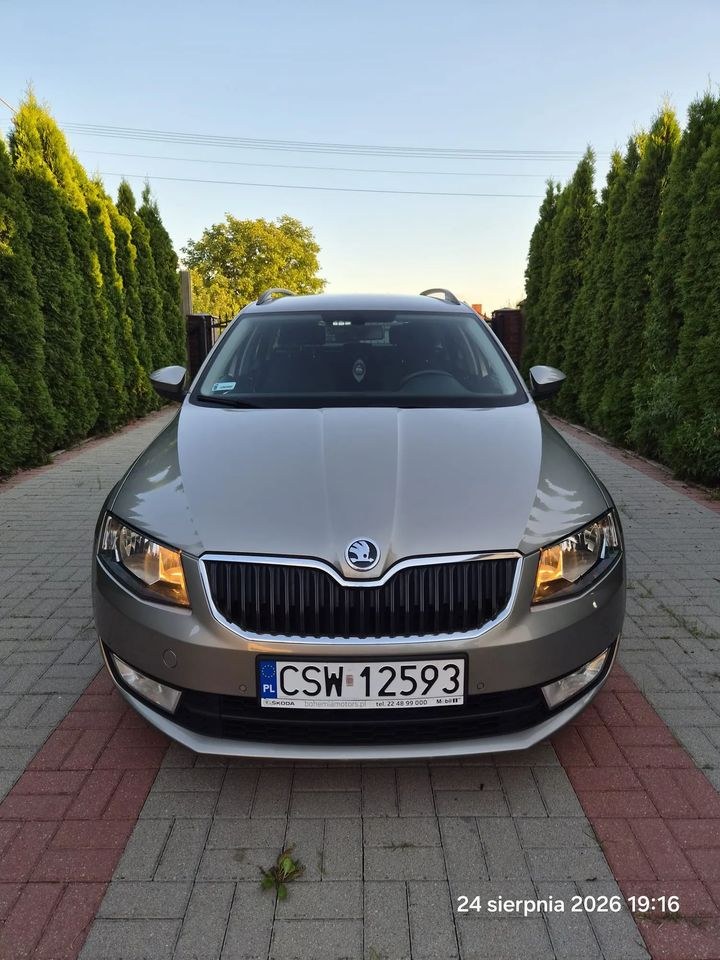 اشکودا اکتاویا 2.0 TDI امبیشن DSG