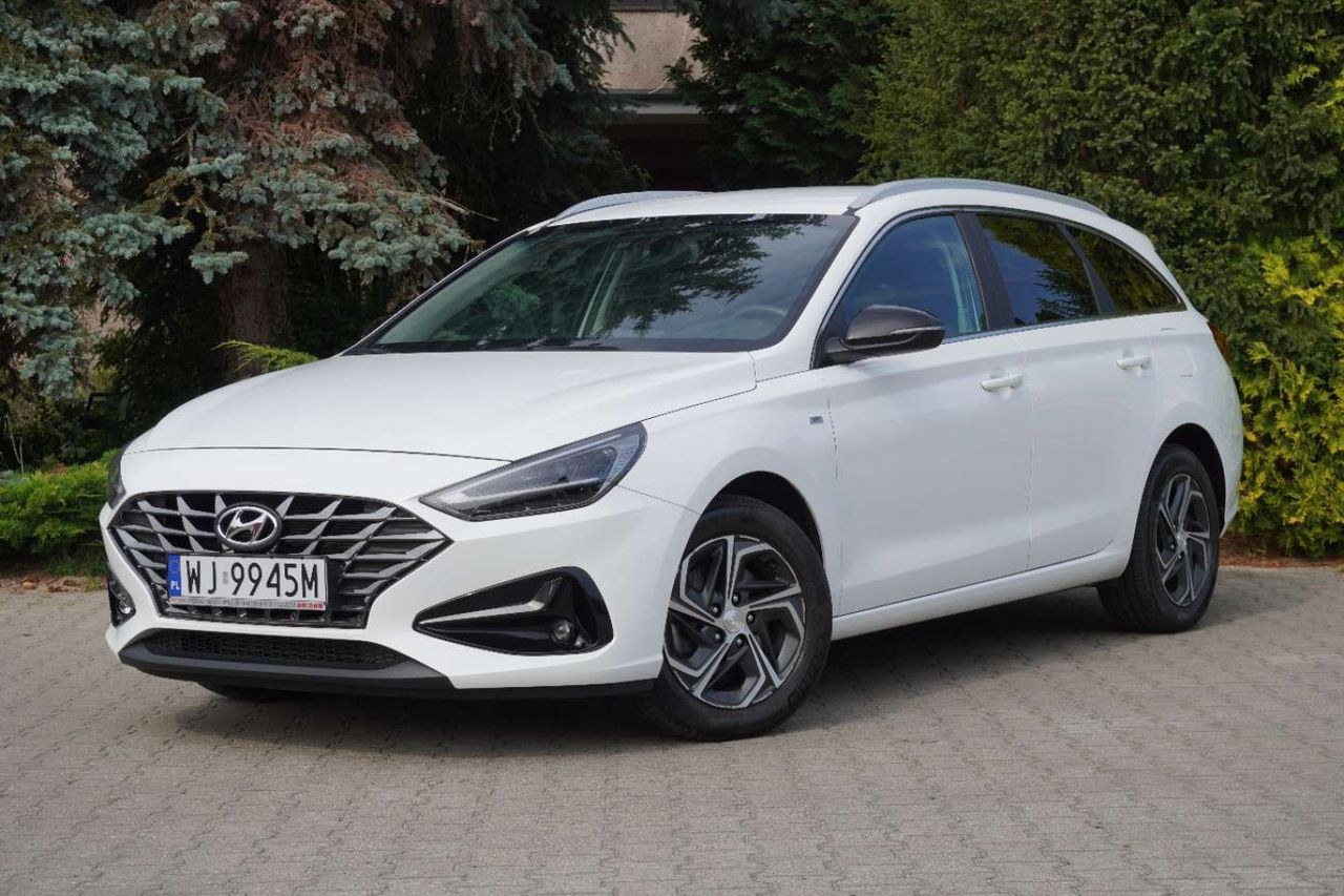 هیوندای i30