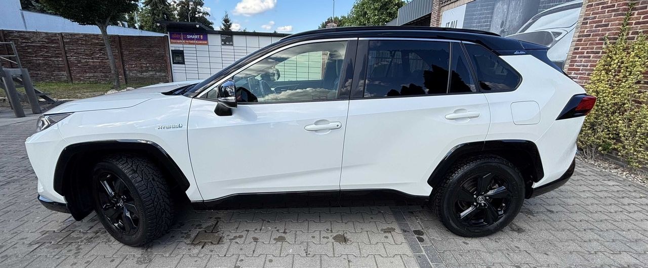 تویوتا RAV4