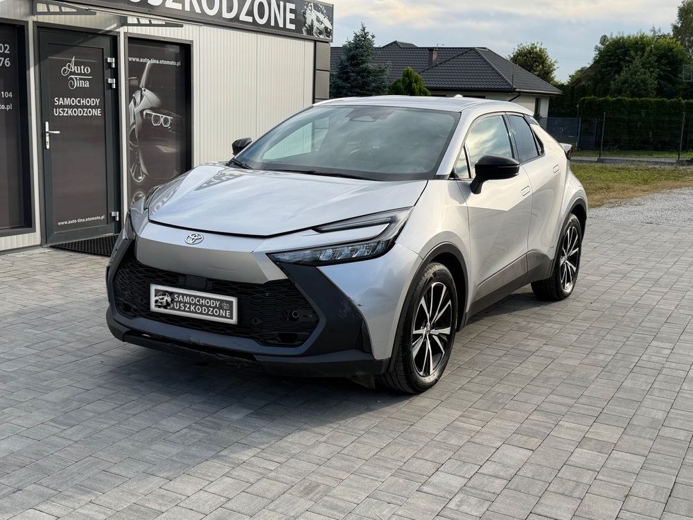 تویوتا C-HR 2.0 هیبرید داینامیک فورس استایل AWD