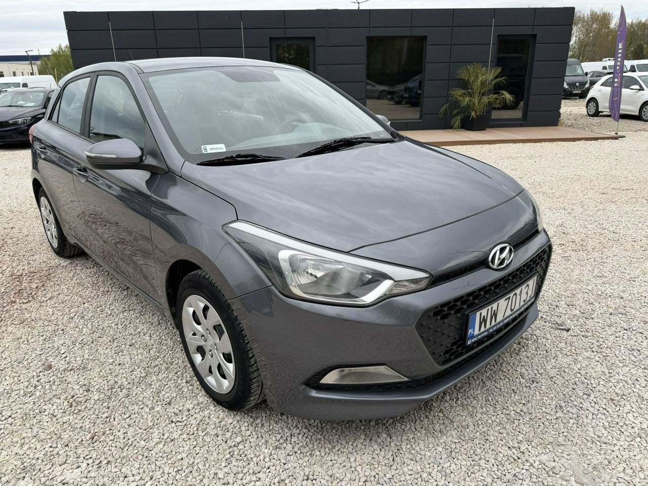 هیوندای i20