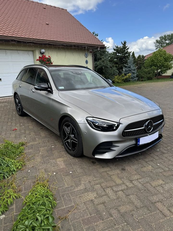 مرسدس بنز کلاس E 220 d 4-Matic AMG