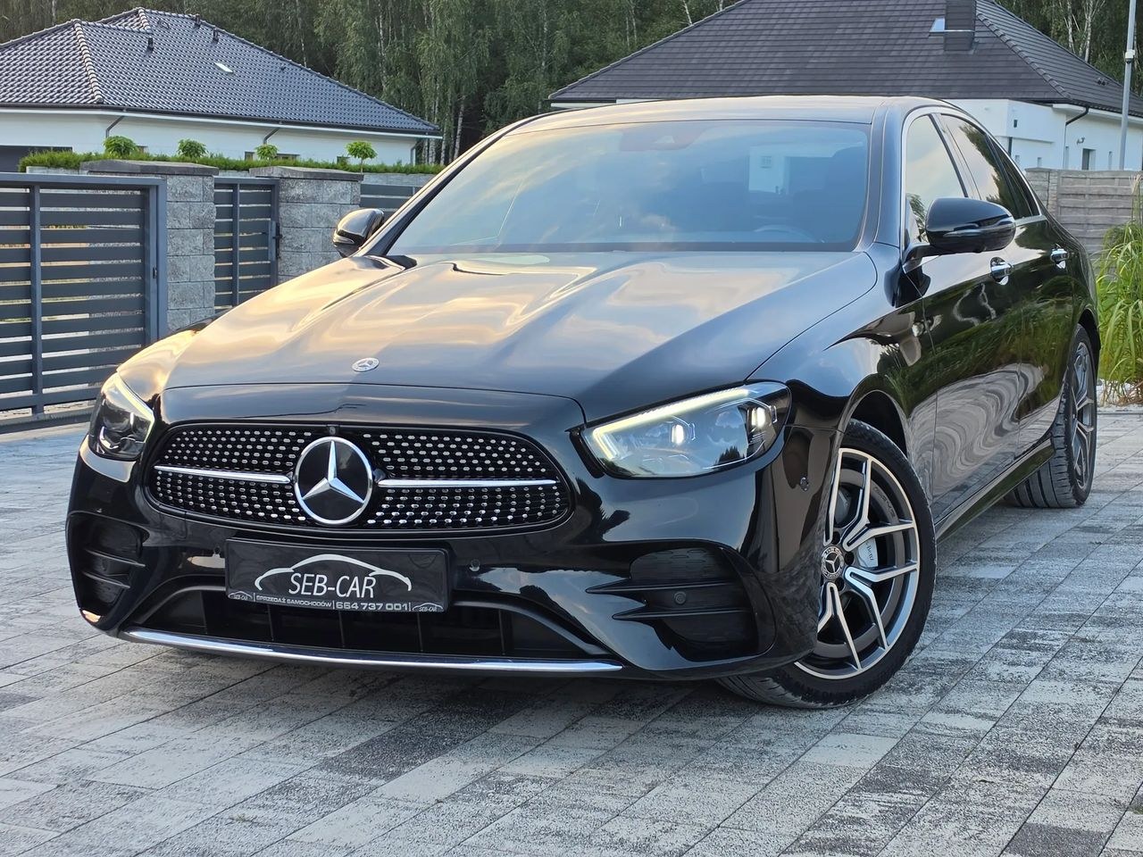 مرسدس بنز کلاس E 220 d 4-Matic AMG