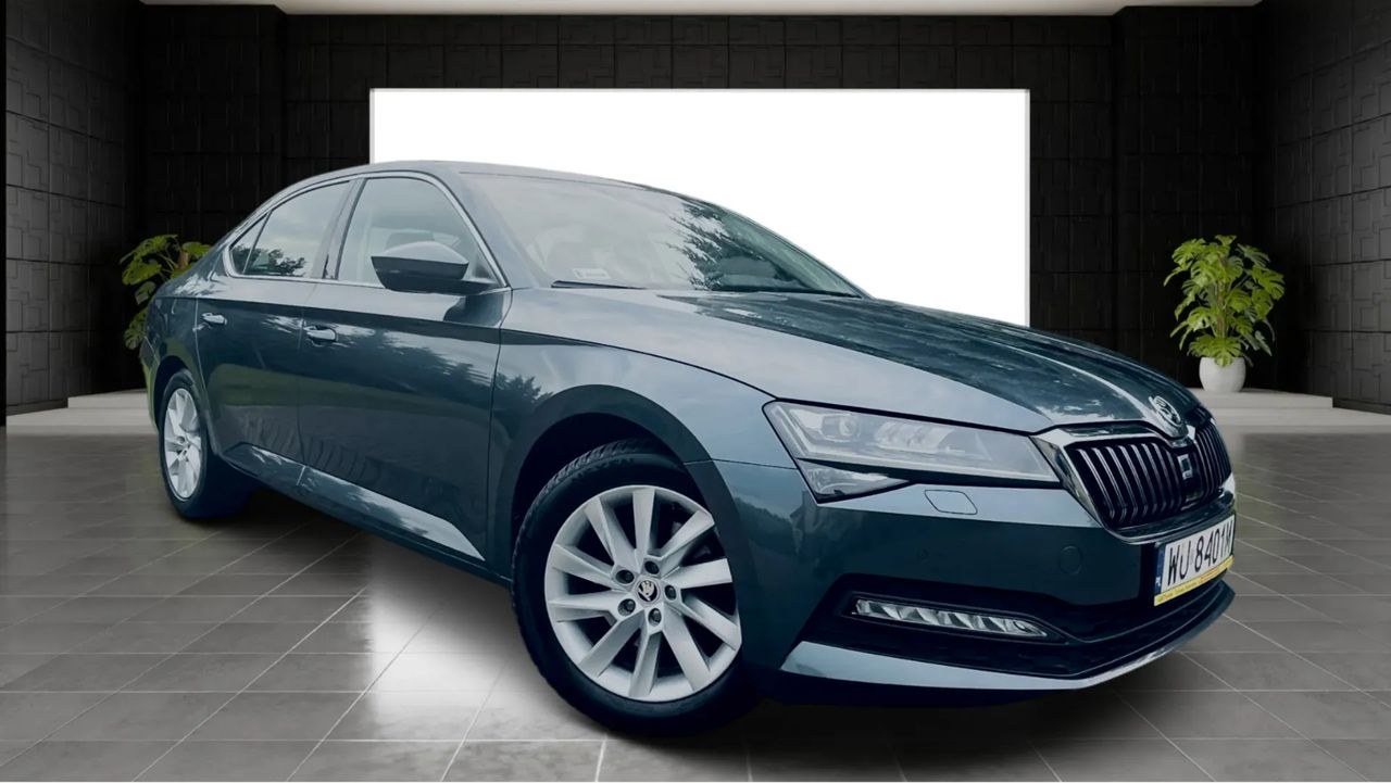 اشکودا سوپرب 1.5 TSI امبیشن DSG