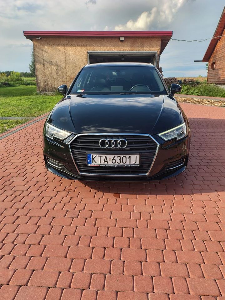 آئودی A3 اسپورت بک 1.6 TDI اس ترونیک