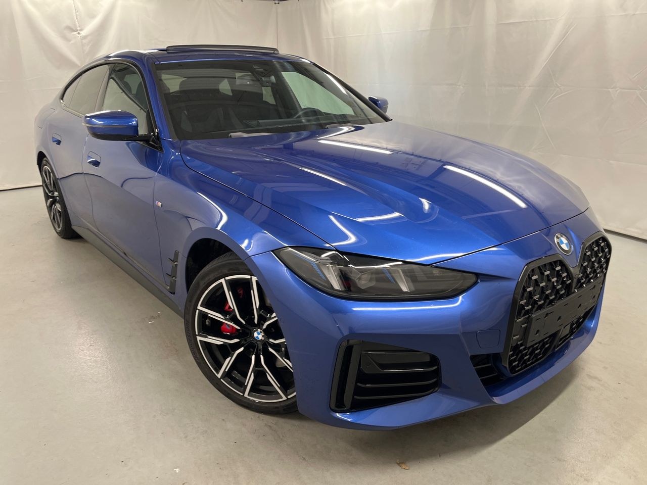 بی ام و سری 4 430i xDrive M اسپورت
