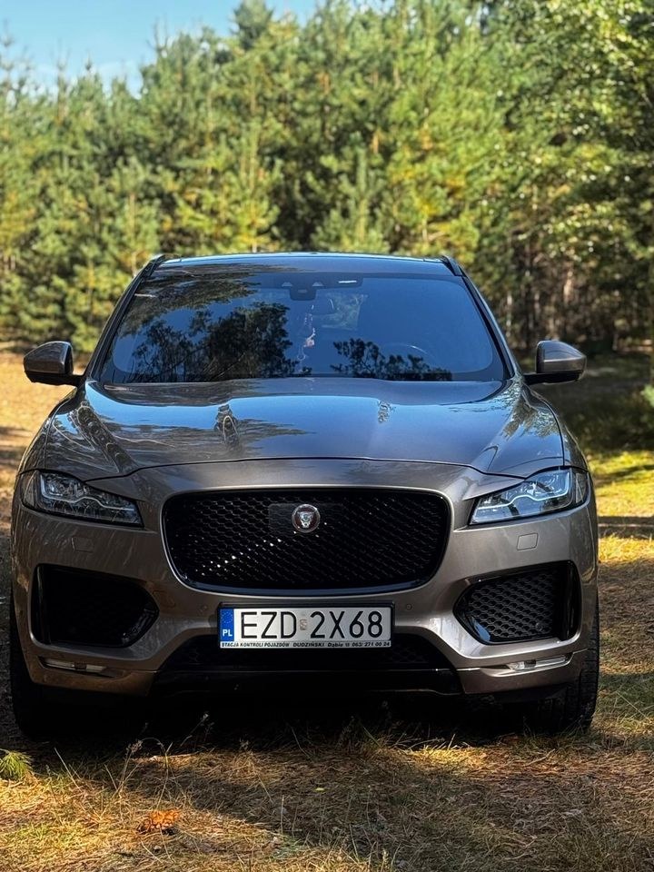 جگوار F-Pace