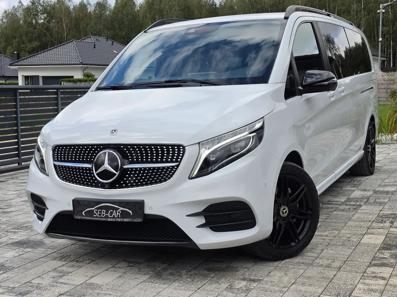 مرسدس بنز کلاس V 300 d 4-Matic 9G-Tronic (اکسترا لانگ)