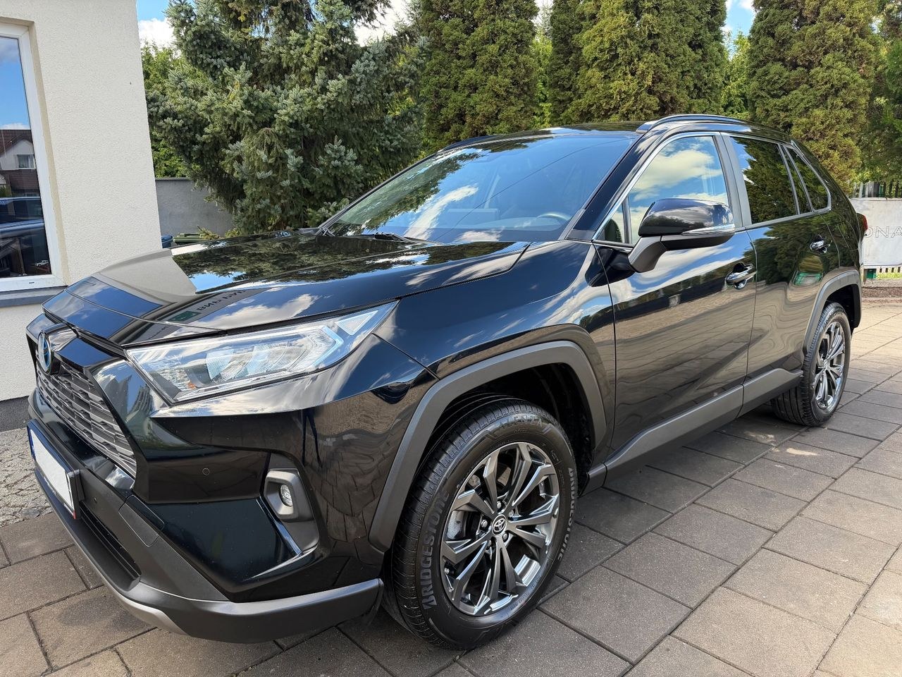تویوتا RAV4 2.5 هیبرید کامفورت 4x2
