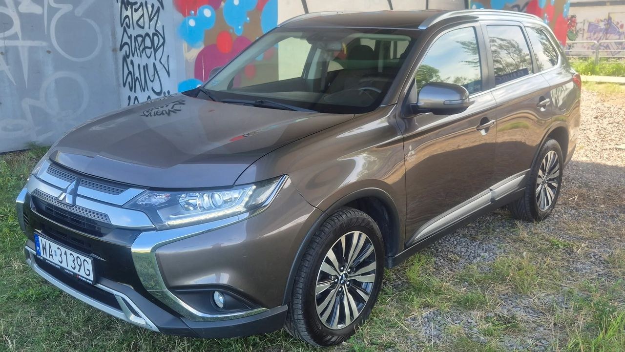 میتسوبیشی اوتلندر 2.0 اینتنس 2WD CVT
