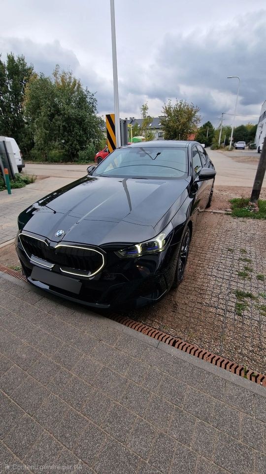 بی ام و سری 5 520d xDrive mHEV M اسپرت