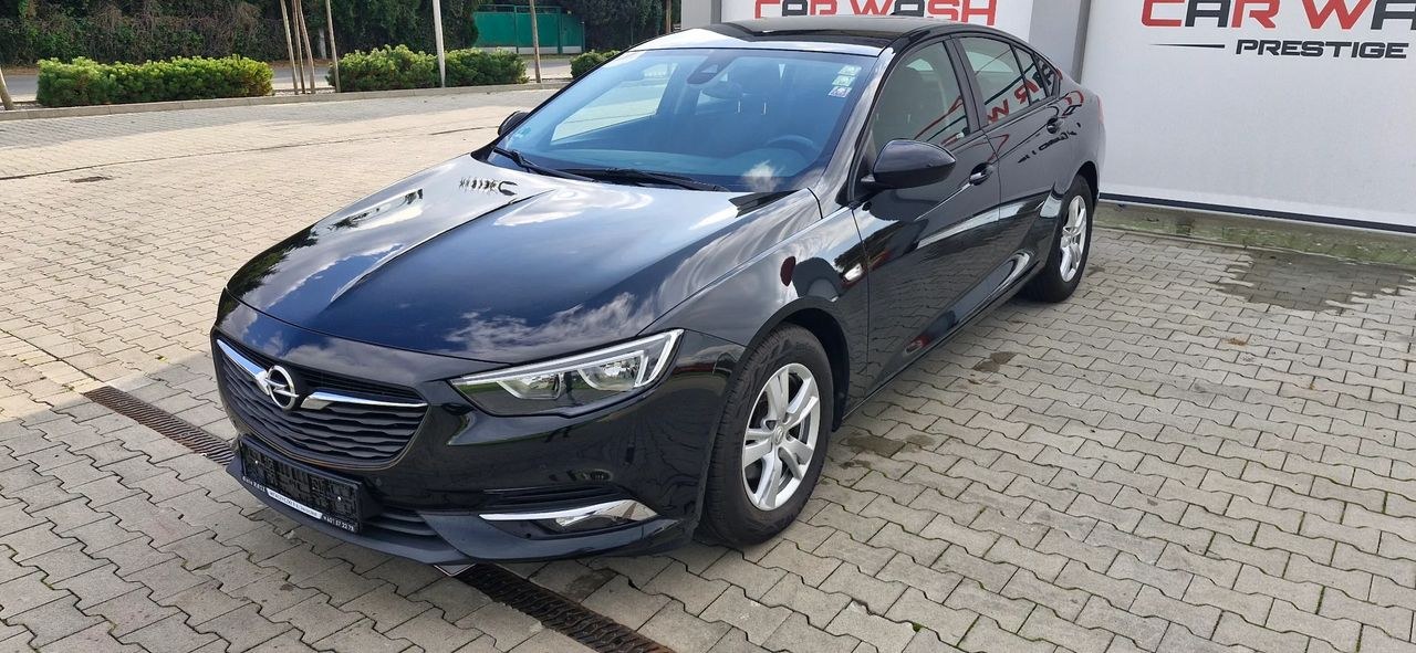 اوپل اینسیگنیا 1.6 ECOTEC بیزینس ادیشن
