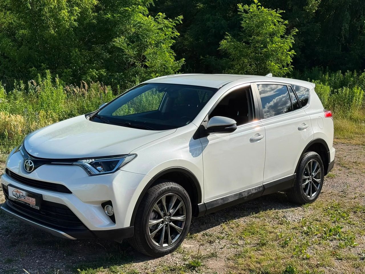 تویوتا RAV4 2.0 D-4D 4x2 استارت-استاپ کامفورت