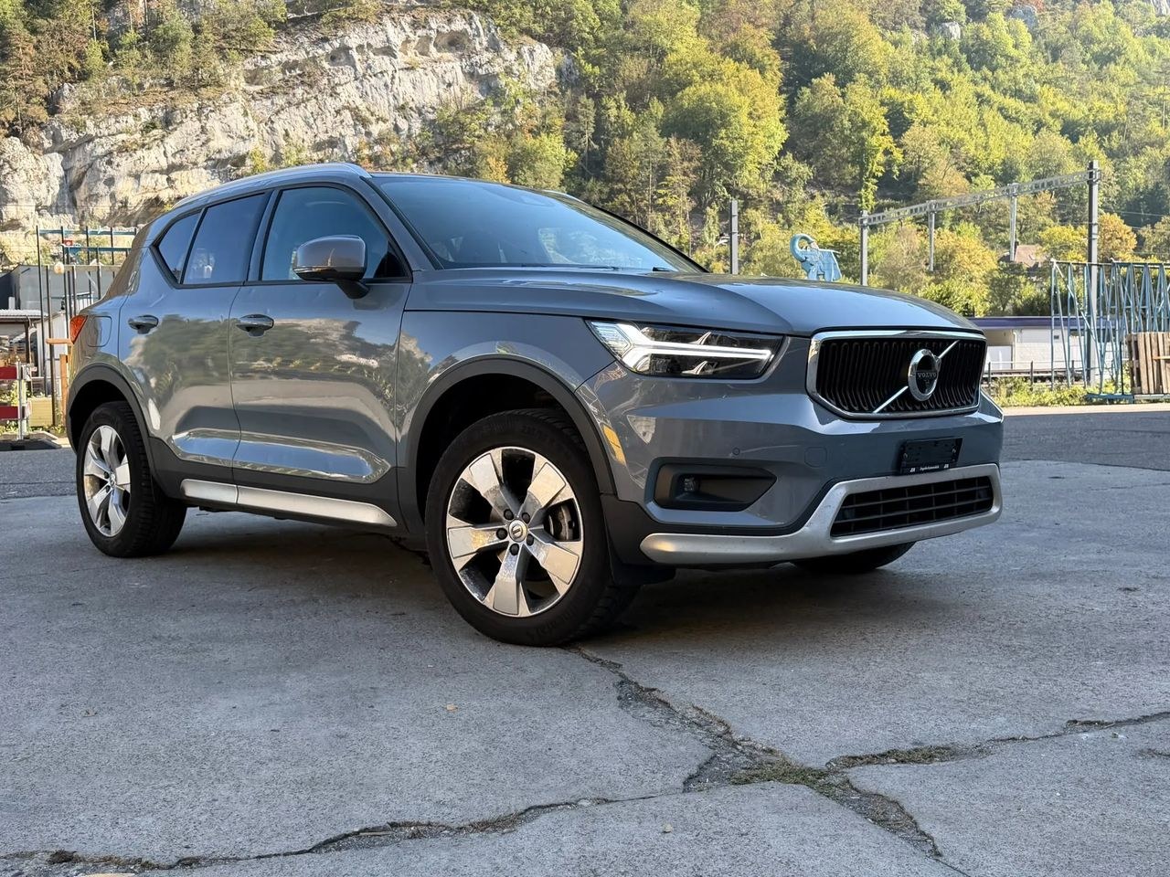 ولوو XC 40 T2 کور