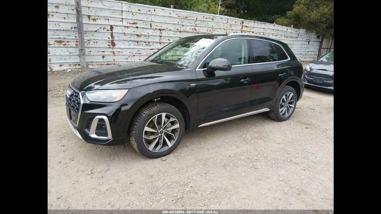 آئودی Q5 45 TFSI کواترو اس ترونیک اس لاین