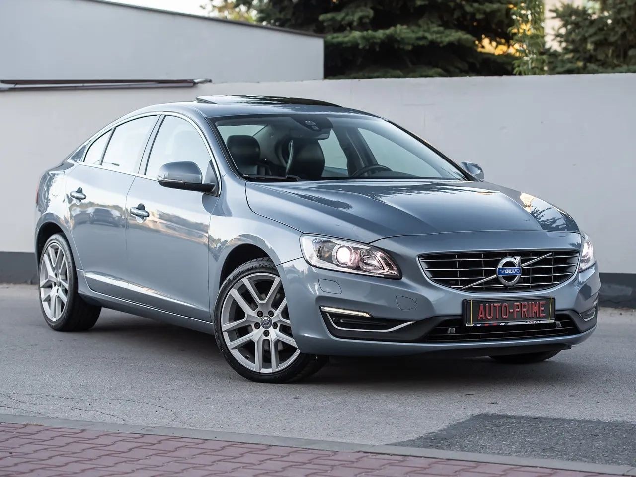 ولوو S60