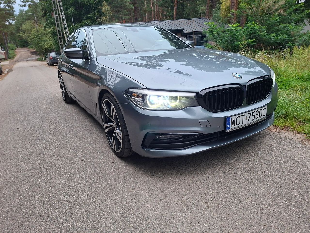 بی ام و سری 5 520d Eff.Dynamics لاکچری لاین