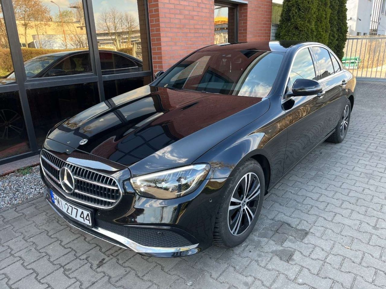 مرسدس بنز کلاس E 200 9G-TRONIC Exclusive