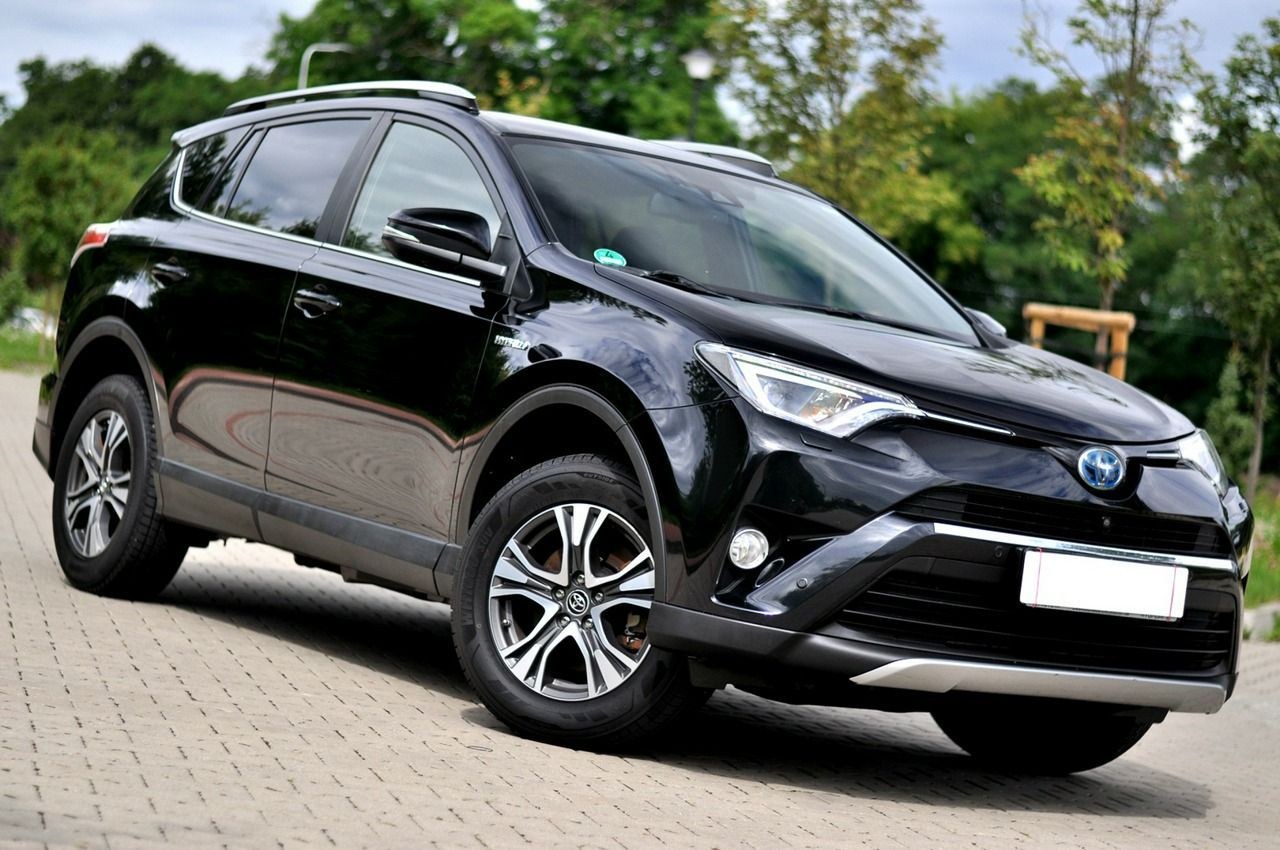 تویوتا RAV4