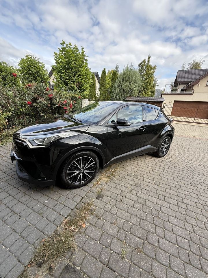 تویوتا C-HR 1.8 هیبرید پرستیژ
