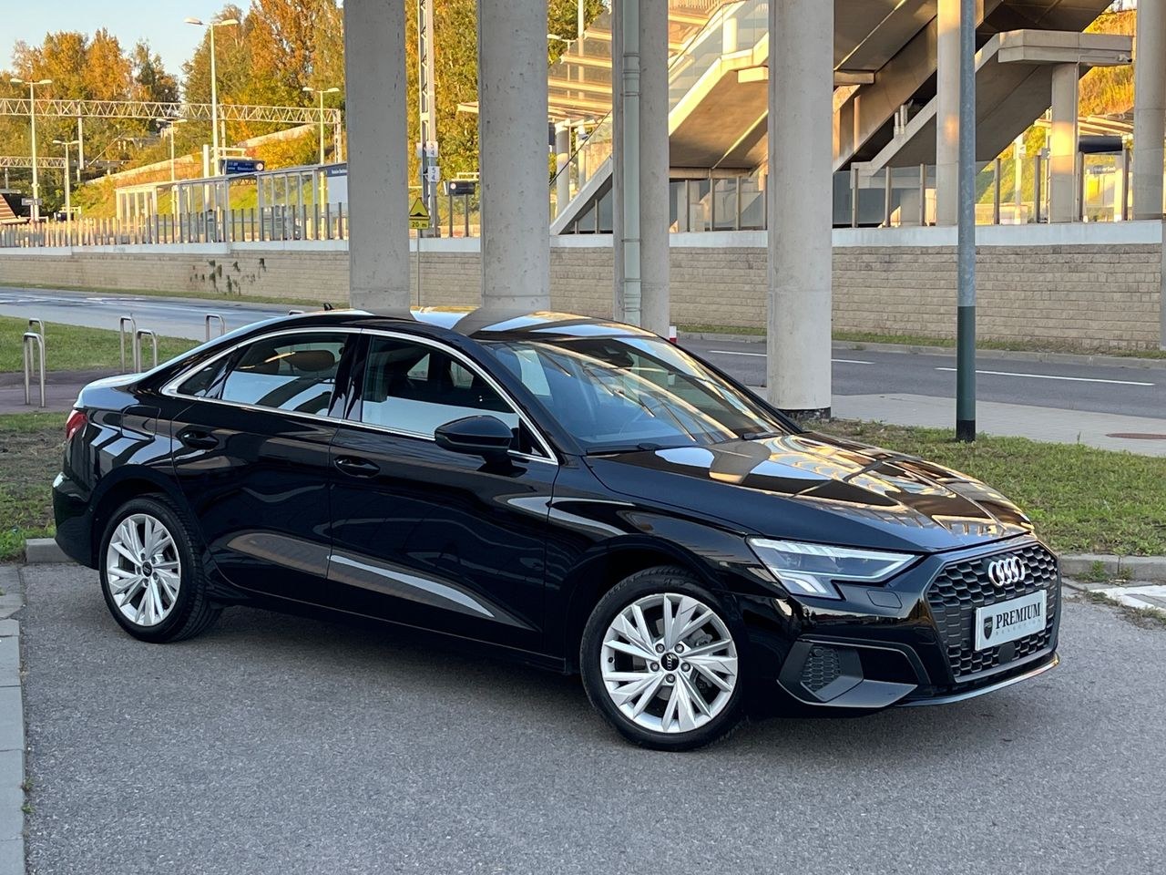 آئودی A3 لیموزین 30 TFSI mHEV S tronic