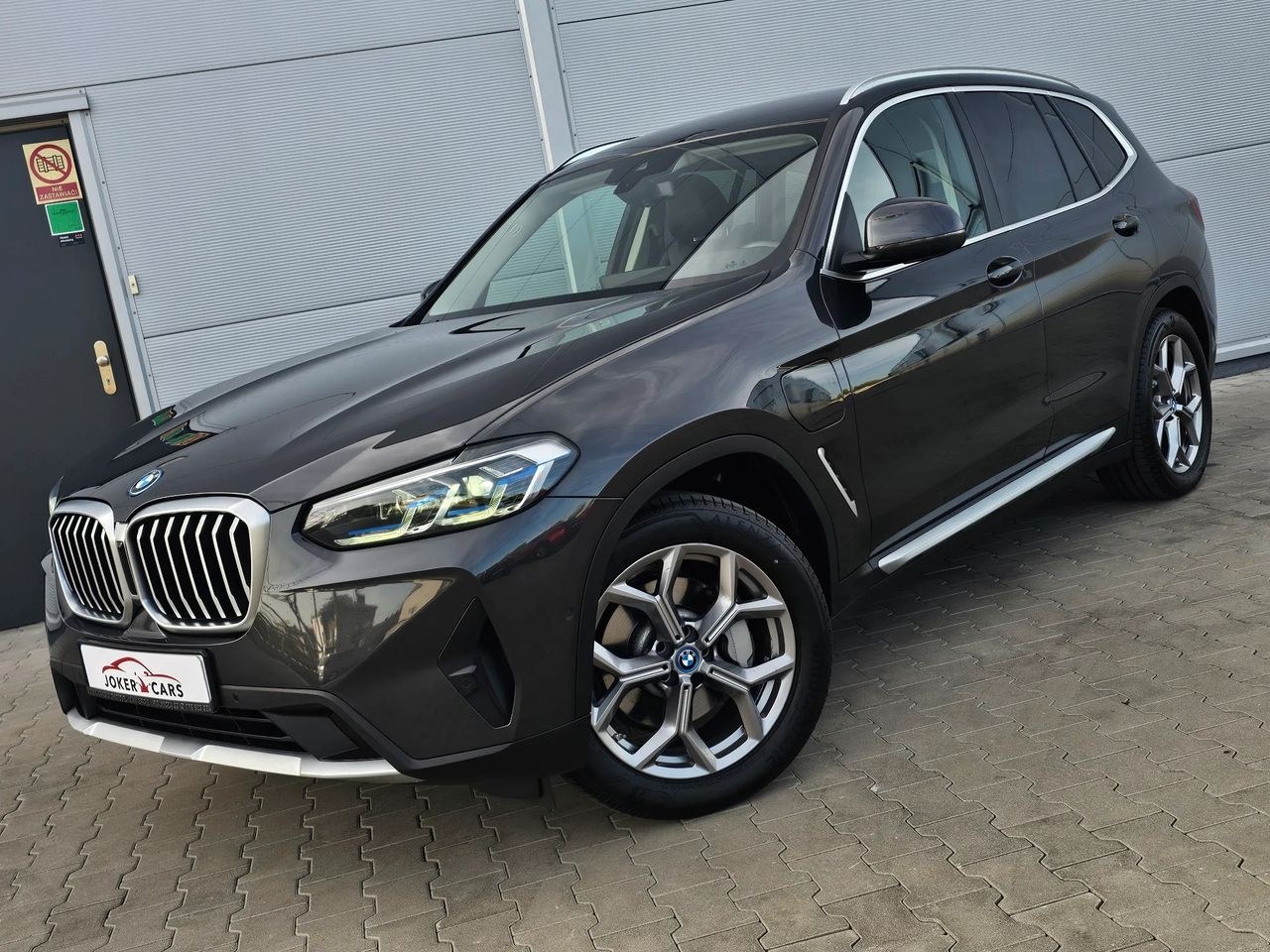 بی ام و X3 xDrive30e xLine اسپرت