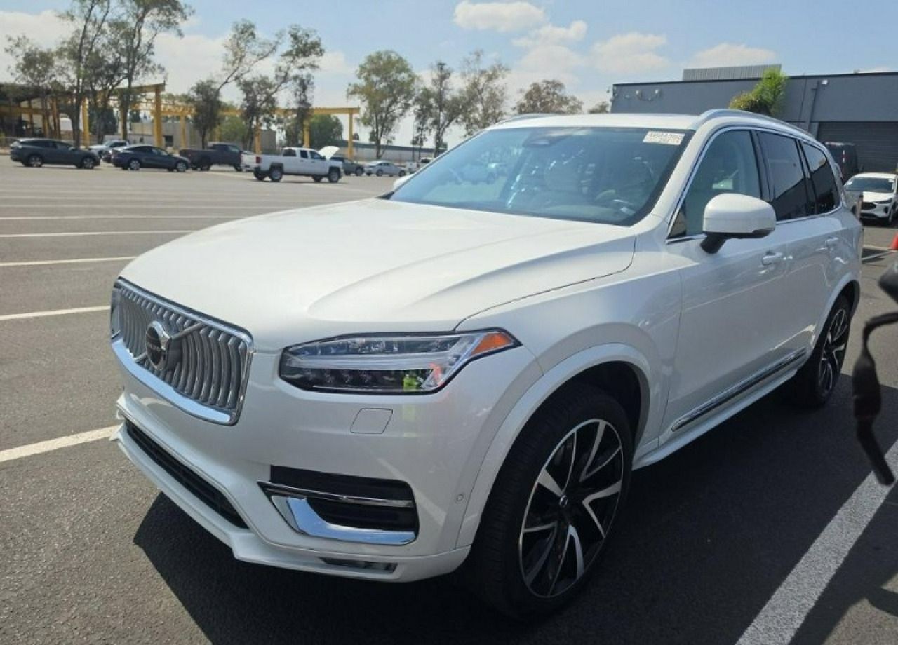 ولوو XC 90