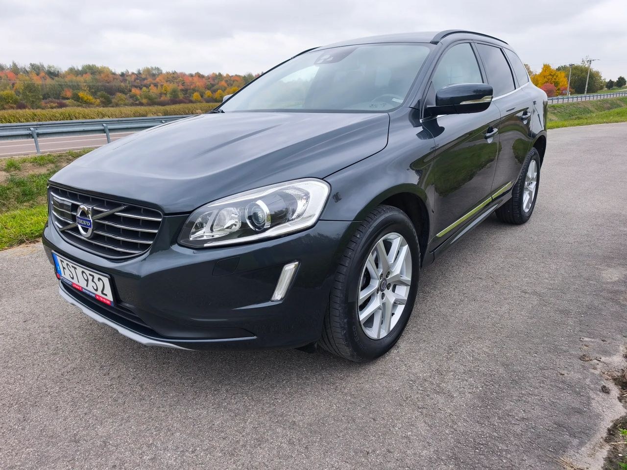 ولوو XC 60 D4 مومنتوم پرو