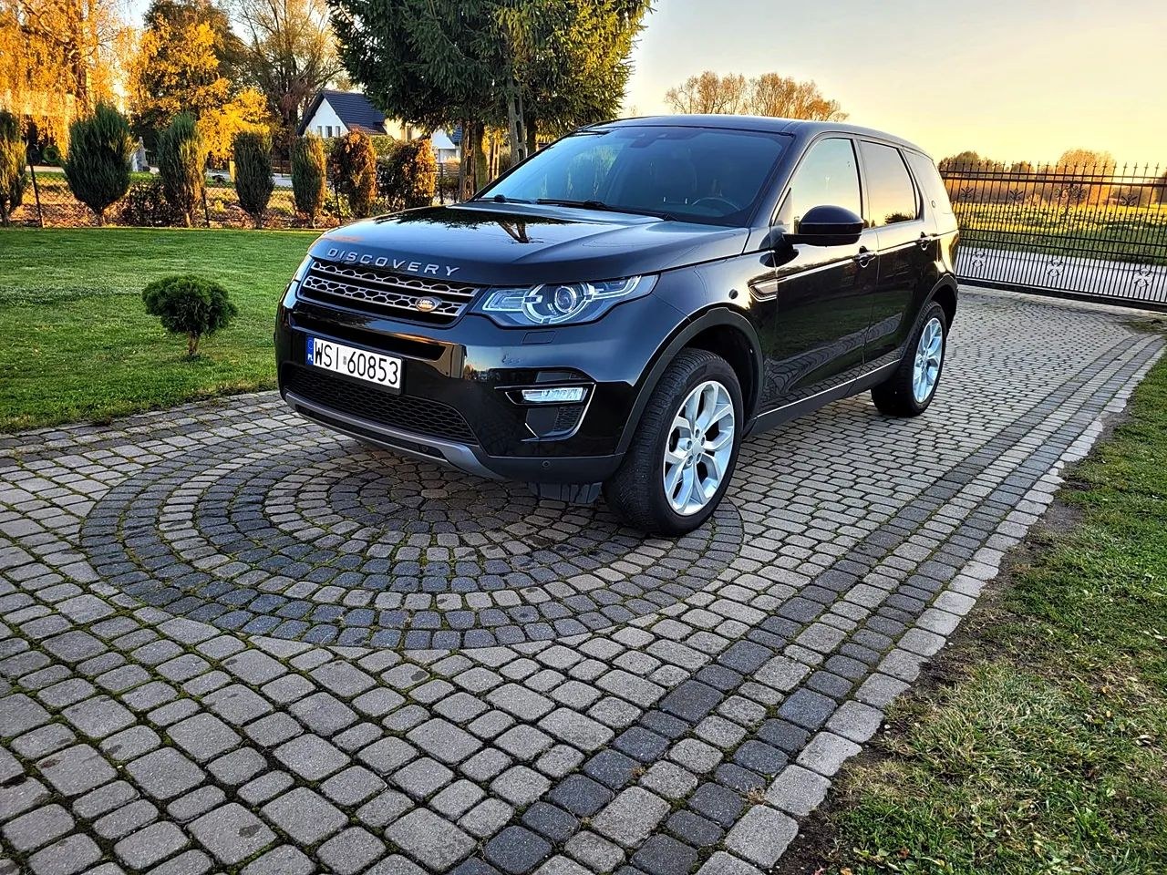 لندروور دیسکاوری اسپرت D150 HSE