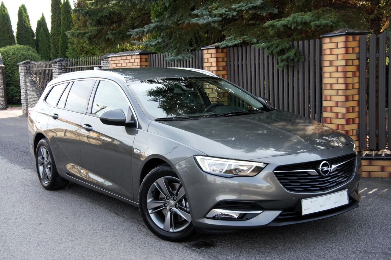 اوپل اینسیگنیا 1.5 Direct Inj Turbo اکسکلوسیو