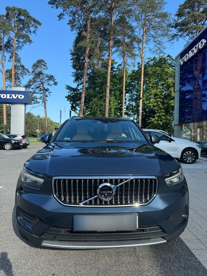 ولوو XC 40 T3 اینسکریپشن