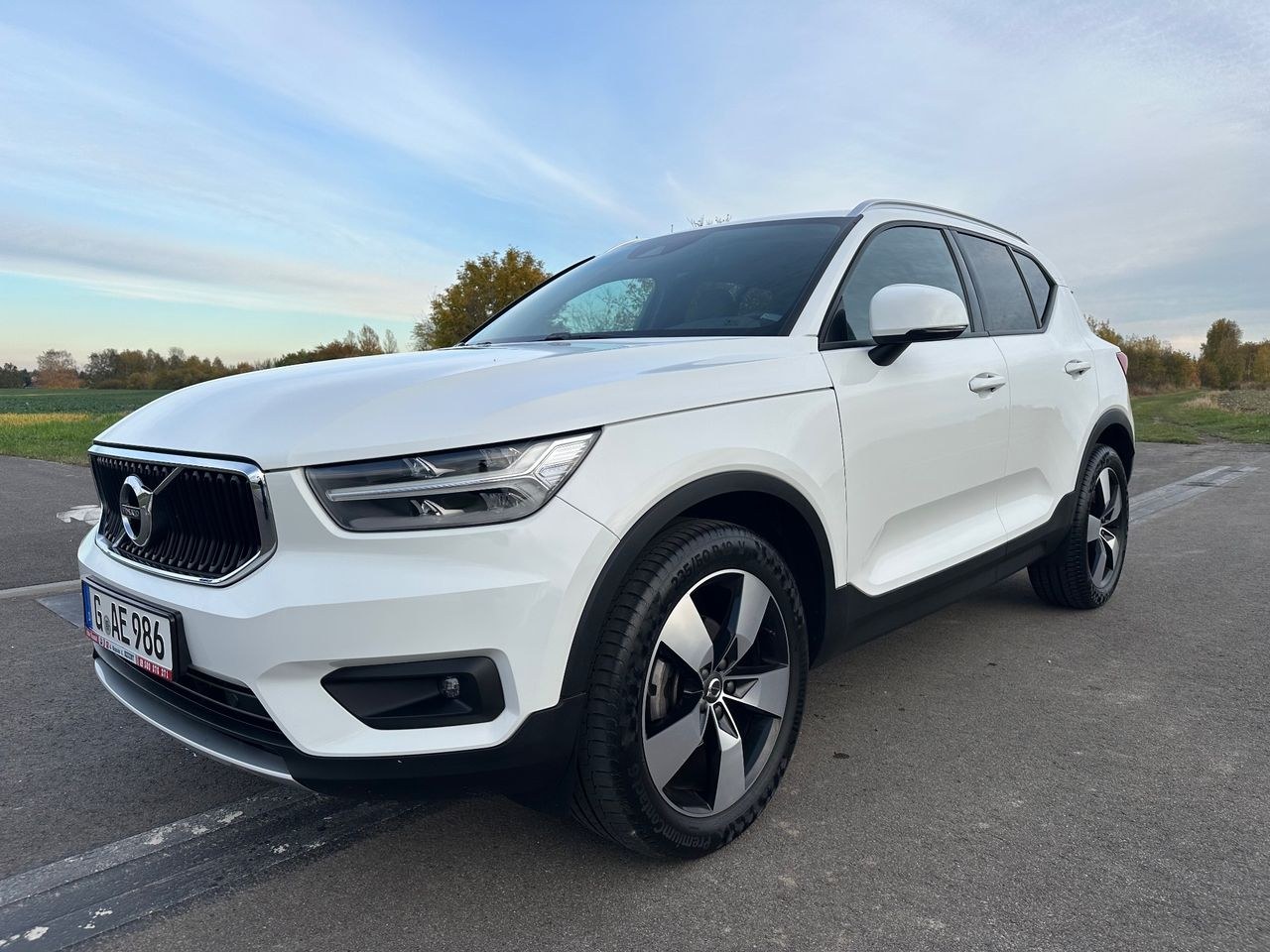 ولوو XC 40 T3 مومنتوم