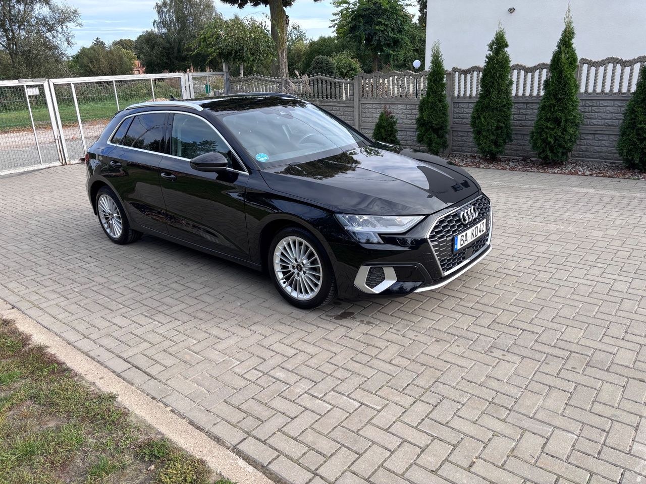آئودی A3 اسپورتبک 35 TFSI mHEV S tronic