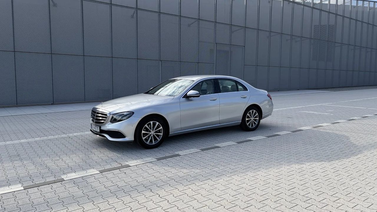 مرسدس بنز کلاس E 220 d 9G-TRONIC